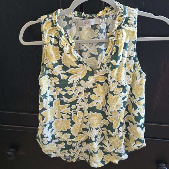 LOFT floral sleeveless blouse top in a green, yellow, and white pattern XS - Picture 2 of 4